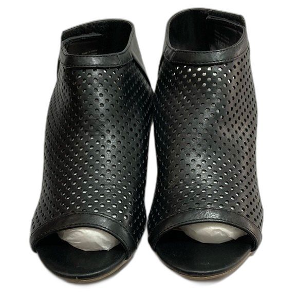 CALL IT SPRING Black Bootie with Ankle Straps Peep Toe Womens Size 7 - Picture 3 of 12